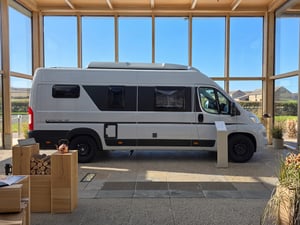 2024 Auto-Trail Expedition 68