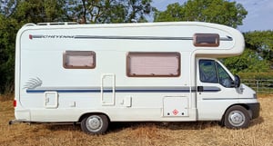 2002 Auto-Trail Cheyenne 635 — photo 12 of 17