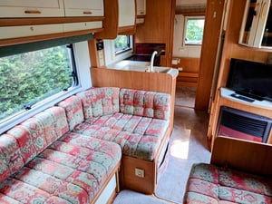 2002 Auto-Trail Cheyenne 635 — photo 14 of 17