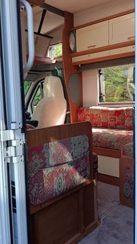 2002 Auto-Trail Cheyenne 635 - Video 2