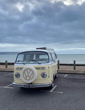 1972 Volkswagen T2 — photo 10 of 12