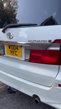 2004 Toyota Alphard - Video 2