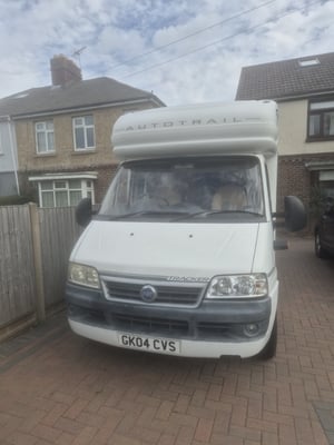 2004 Auto-Trail Tracker SE