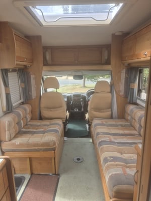 2004 Auto-Trail Tracker SE — photo 7 of 22