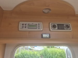 2004 Auto-Trail Tracker SE — photo 19 of 22