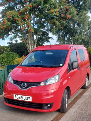 2019 Nissan NV200 — photo 2 of 9
