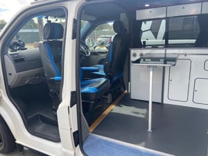 2015 Volkswagen T5.1 Campervan — photo 5 of 10