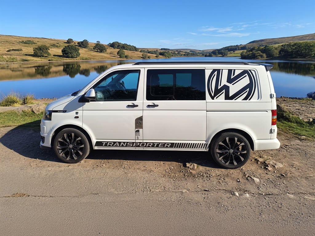 2010 Volkswagen T5 Campervan - Image 1
