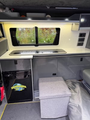 2017 Volkswagen Transporter — photo 9 of 10