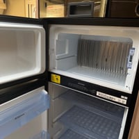 2015 Burstner Aviano - Image 2