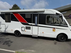 2015 Burstner Aviano — photo 5 of 29