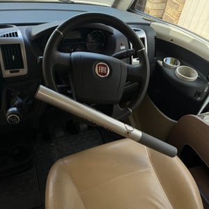 2015 Burstner Aviano — photo 23 of 29