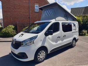 2015 Renault Trafic — photo 16 of 28