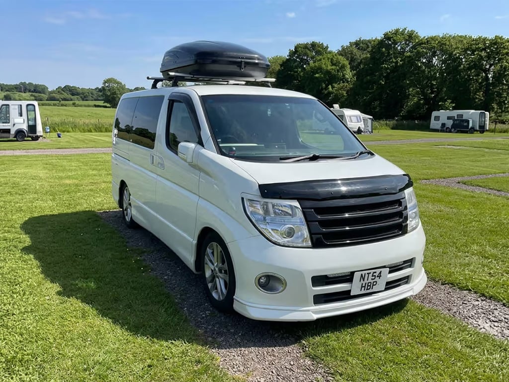2005 Nissan Elgrand Campervan - Image 1