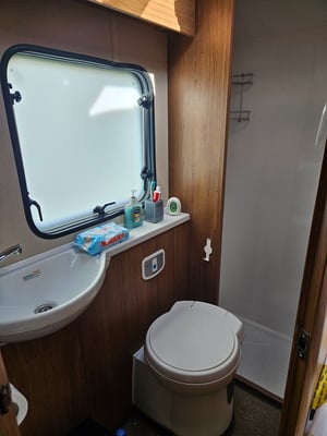 2019 Auto-Trail Imala 715 GT — photo 12 of 24