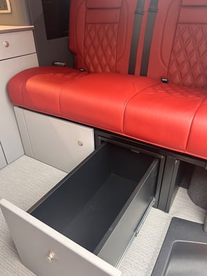 2026 Bespoke Leisure Ford Transit Custom — photo 9 of 32
