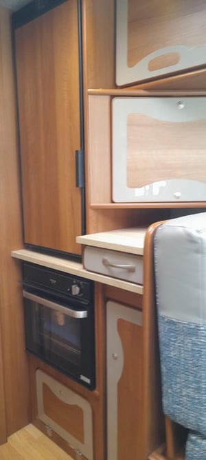 2021 IH Motorhomes 450FL — photo 4 of 18