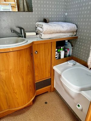 2014 Auto-Trail EKS Tracker — photo 16 of 16