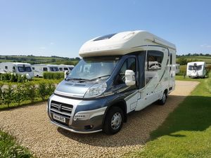 2014 Auto-Trail EKS Tracker