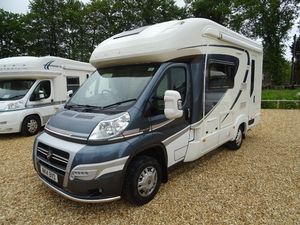 2014 Auto-Trail EKS Tracker — photo 11 of 16