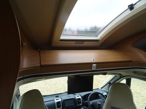 2014 Auto-Trail EKS Tracker — photo 12 of 16