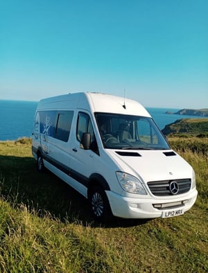2012 Mercedes-Benz Sprinter — photo 1 of 17