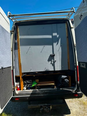2001 Volkswagen LT — photo 16 of 34