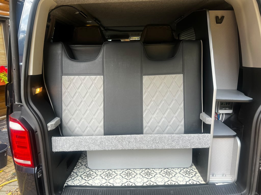 2018 Volkswagen T6 Campervan - Image 1