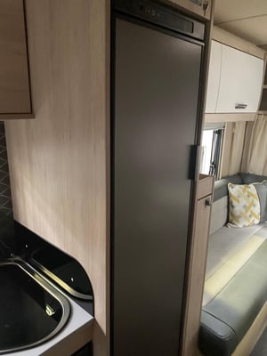 2022 Auto-Trail F72 Auto — photo 10 of 25