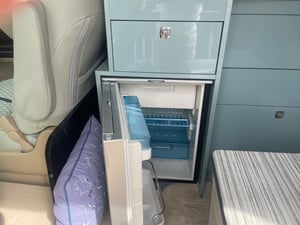 2010 Toyota Vellfire — photo 22 of 23