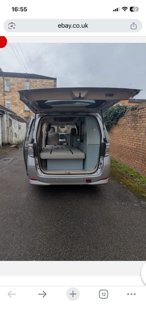 2010 Toyota Vellfire — photo 13 of 23