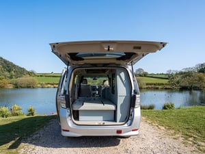2010 Toyota Vellfire