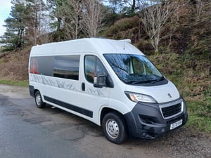 2020 Peugeot Boxer Custom Conversion — photo 9 of 22