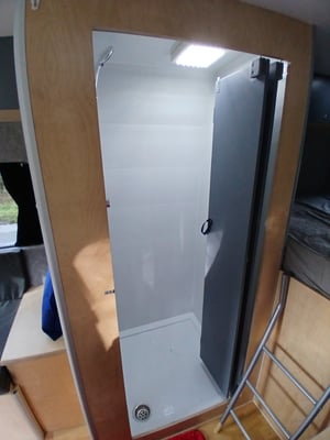 2020 Peugeot Boxer Custom Conversion — photo 10 of 22