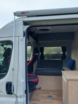 2020 Peugeot Boxer Custom Conversion — photo 17 of 22