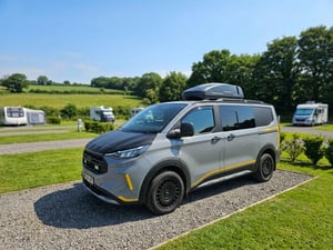 2024 Ford Transit Custom — photo 1 of 19