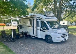 2014 Hymer Tramp — photo 22 of 26