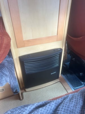 2008 Elddis Autoquest 100 — photo 11 of 16