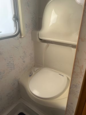 2008 Elddis Autoquest 100 — photo 14 of 16
