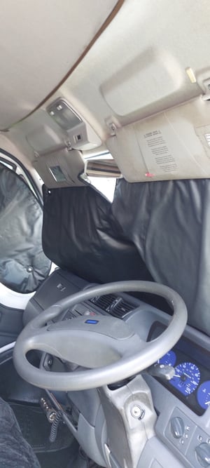2001 Bessacarr E350 — photo 11 of 16