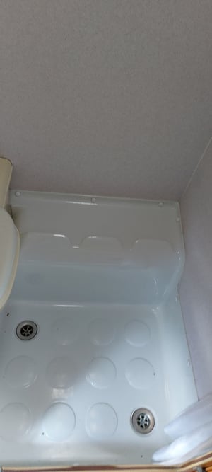 2001 Bessacarr E350 — photo 14 of 16