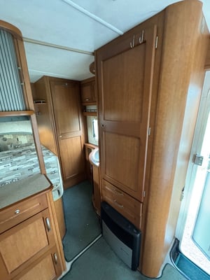 2002 Bessacarr E765 — photo 16 of 23