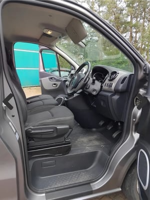2016 Renault Trafic — photo 4 of 8