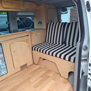 2001 Mazda Bongo — photo 2 of 9
