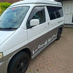 2001 Mazda Bongo — photo 4 of 9