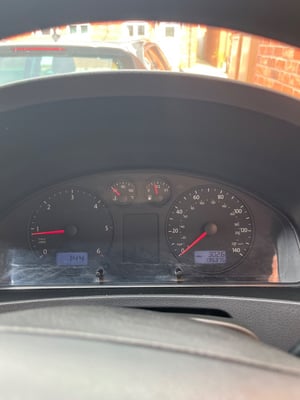 2005 VW T5 1.9 TDI Camper - 135,508 Miles - MOT July 2027 — photo 8 of 27