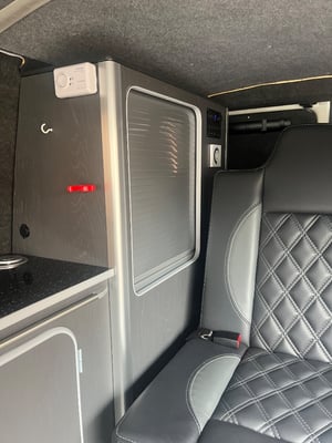 2005 VW T5 1.9 TDI Camper - 135,508 Miles - MOT July 2027 — photo 24 of 27