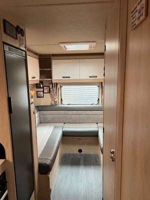 2023 Auto-Trail F-Line F72 — photo 5 of 21