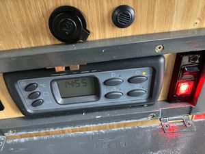 2006 Vauxhall Vivaro Camper — photo 10 of 33