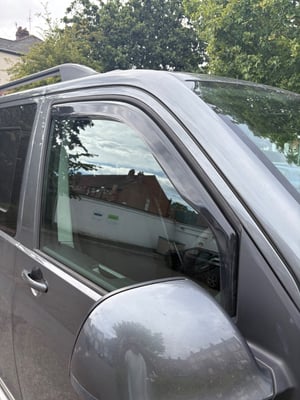 2015 Volkswagen T6 Campervan — photo 14 of 16